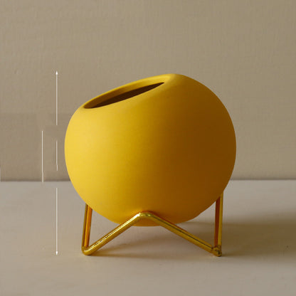 Scandinavian Orb Ceramic And Iron Frame Floret